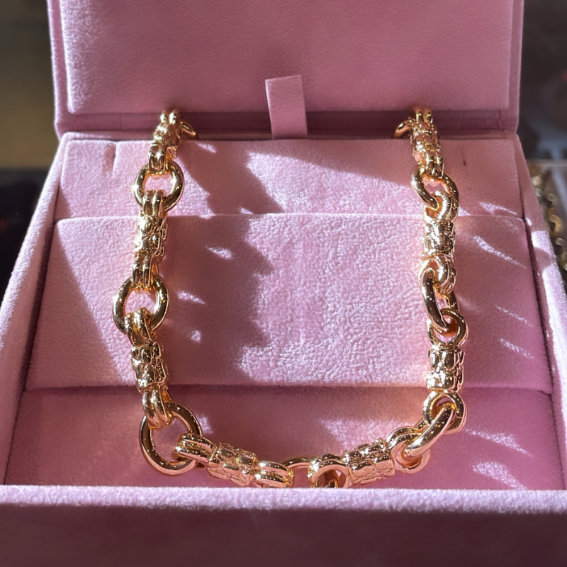 SB GOLD CHAIN Necklace