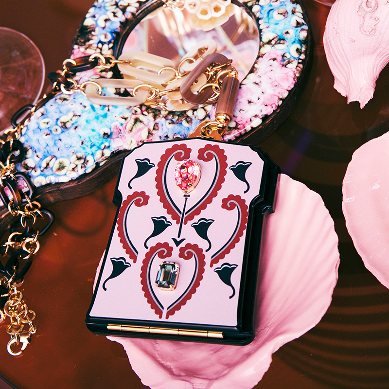 BOX NECKLACE - Pink heart flower print